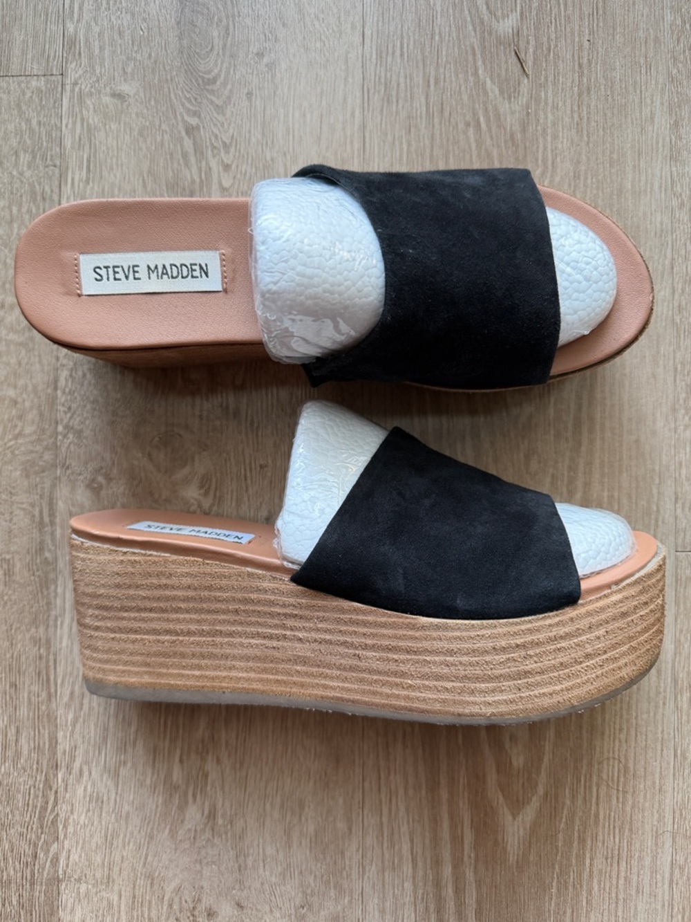 Steve Madden Black Suede Platform Slide